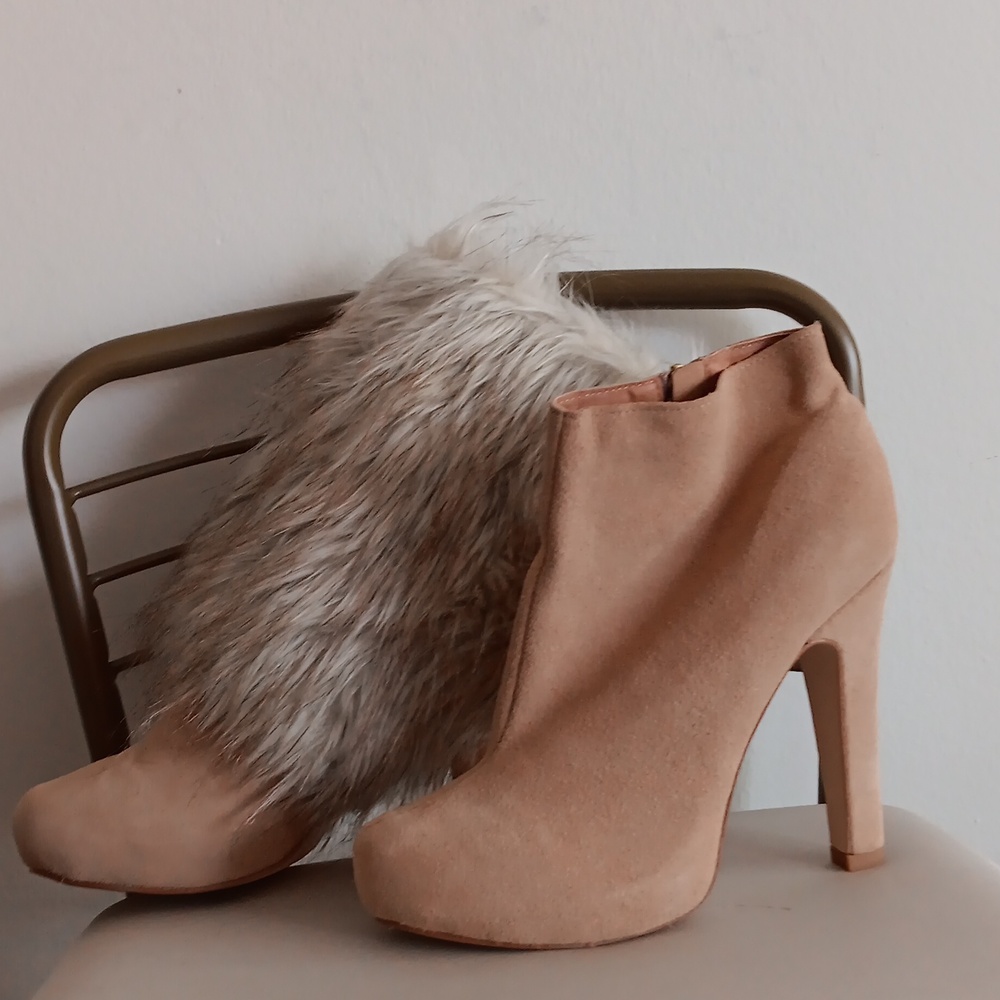 Victoria's Secret Colin Stuart Removable Fur Boots